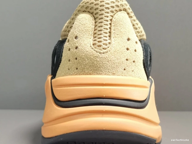 GW0297 Yeezy Boost Amber Enflame Adidas 700 0824